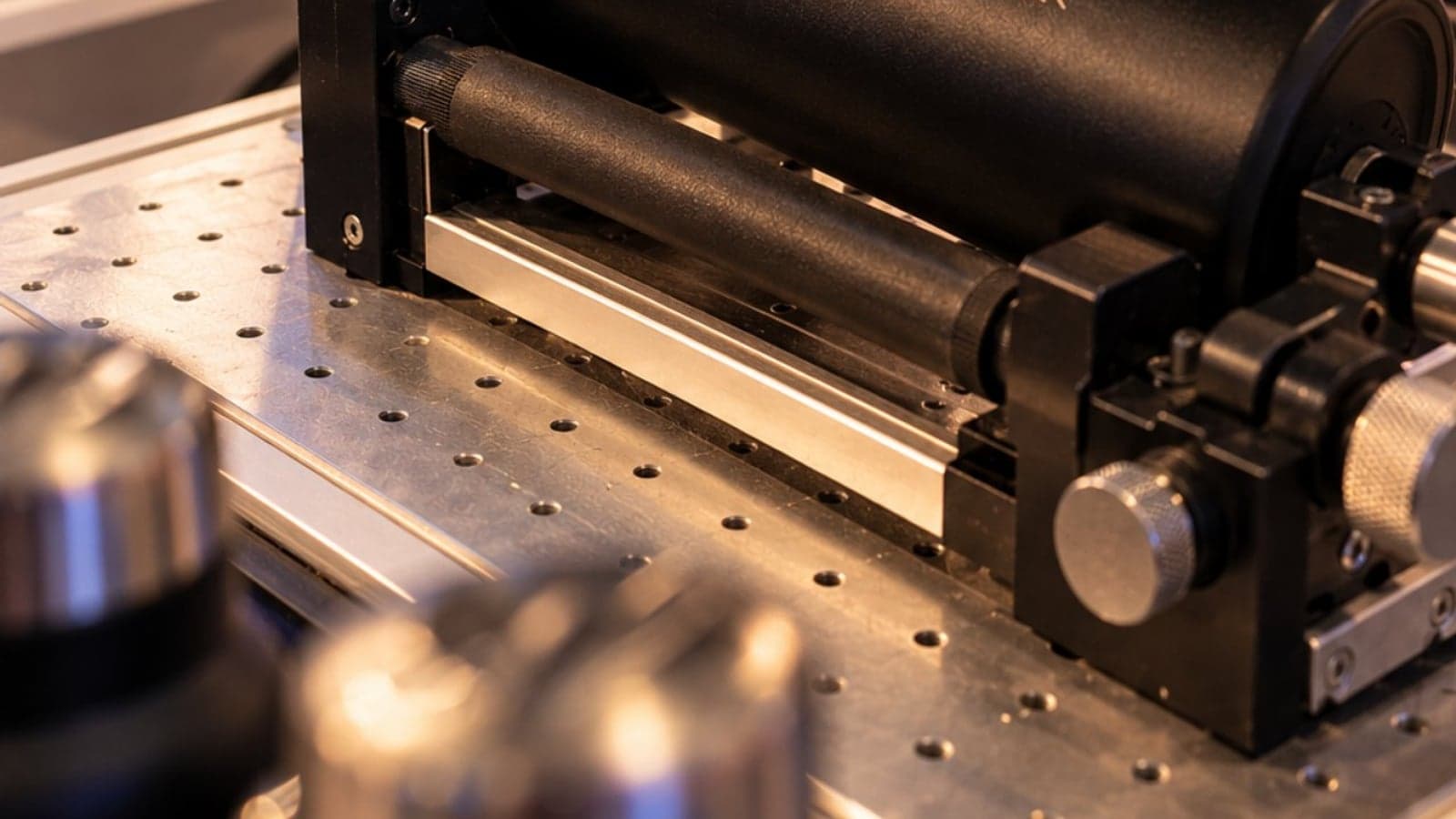 Máquina de gravação a laser com rolo para gravar garrafas na hora